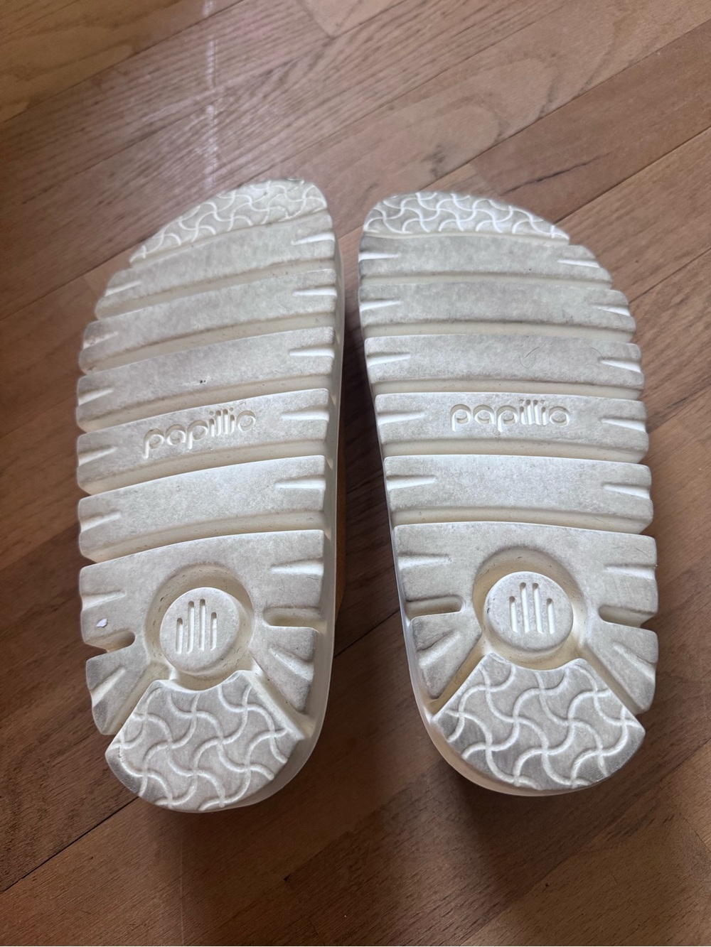 Papillio Tan Sandals - Picture 5 of 5
